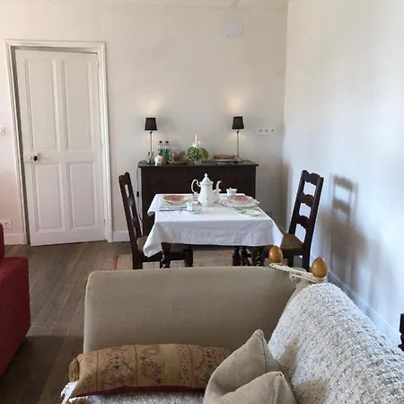 Bed & Breakfast La Pommeraie Champsecret