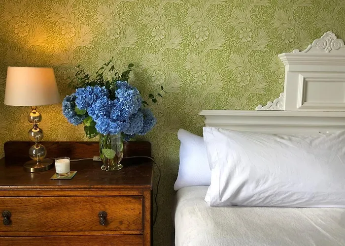 La Pommeraie Champsecret, Lower Normandy 4*